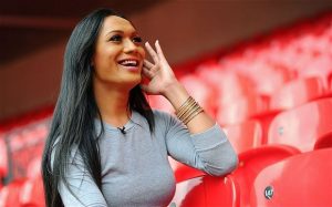 https://www1.folha.uol.com.br/esporte/2018/04/primeira-trans-no-futebol-deixou-o-esporte-apos-redesignacao-sexual.shtml